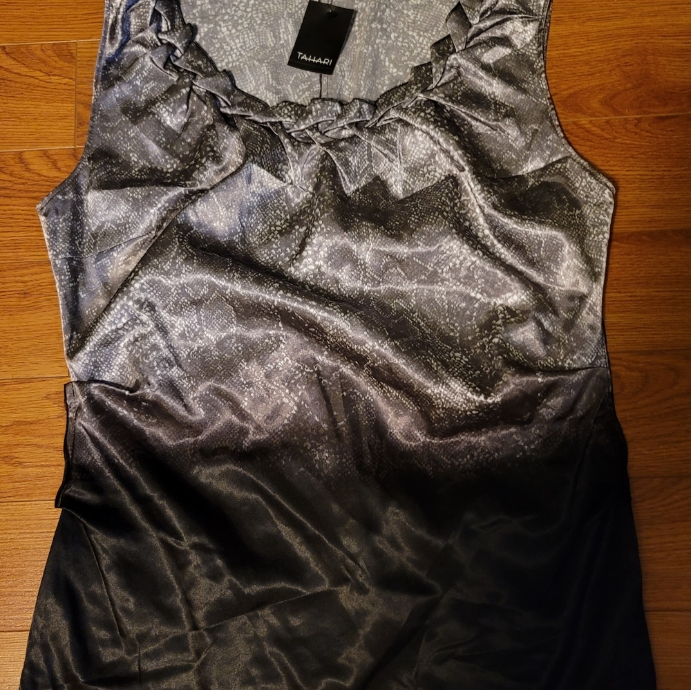 Tahari top, size M
